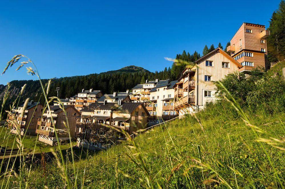 Almresort Gartnerkofel By Alps Resorts Sonnenalpe Nassfeld Exterior foto